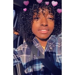 Meet your Posher, Carla